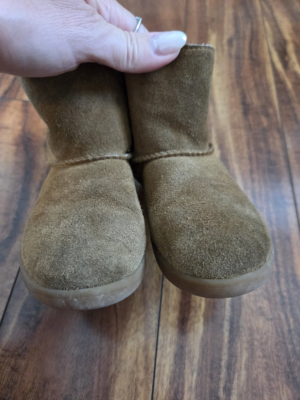 UGG Kids Chestnut Suede Shearling-Lined Booties